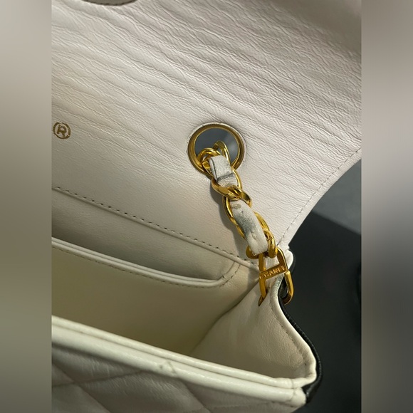 Chanel Rare Vintage Bicolor Single Flap with removable pouch - Picture 16 of 16